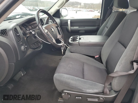 2009 Chevrolet Silverado 1500 LT with VIN 1GCEK29J49Z128984, listed as a Copart auction lot 43071015 with 172,641 mi miles and Salvage Title. Bid and sale history available at carsss.com. Image 7.