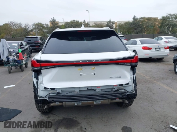 2024 Lexus RX 350 z VIN 2T2BAMBA5RC024585, wystawiony jako IAAI lot #41197857 z przebiegiem 18 031 mil mil oraz . Historia ofert i sprzedaży dostępna na DreamBid. Obrazek 17.