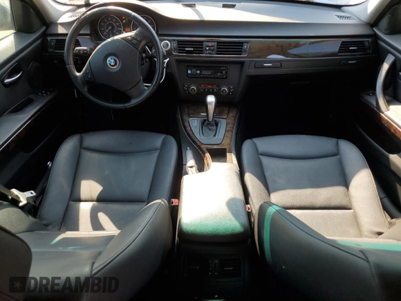 2008 BMW 3 Series 328i with VIN WBAVC53508FZ86430, listed as a Copart auction lot 55310805 with 160,013 mi miles and Salvage Title. Bid and sale history available at DreamBid. Image 8.