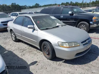 1998 Honda Accord EX z VIN 1HGCG1650WA032470, wystawiony jako IAAI lot #41852810 z przebiegiem Nie podano mil oraz . Historia ofert i sprzedaży dostępna na DreamBid. Obrazek 1.