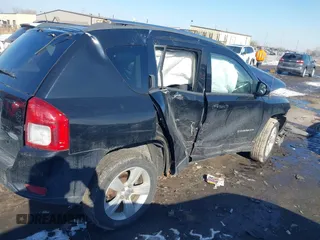 2013 Jeep Compass Latitude with VIN 1C4NJDEB6DD207706, listed as a IAAI auction lot 41541618 with 0 mi miles. Bid and sale history available at carsss.com. Image 4.