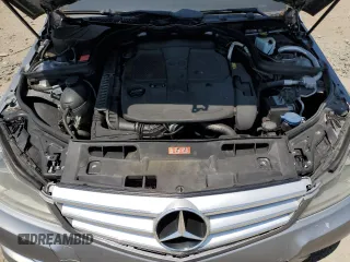 2013 Mercedes-Benz C 350 Sport z VIN WDDGF5HBXDR272336, wystawiony jako Copart lot #59851155 z przebiegiem 189 350 mil mil oraz Czysty tytuł • Clean title. Historia ofert i sprzedaży dostępna na DreamBid. Obrazek 11.