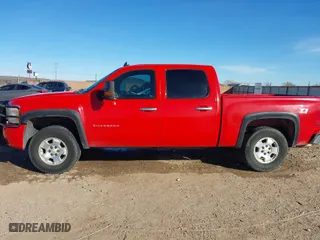 2010 Chevrolet Silverado 1500 LT with VIN 3GCRKSE3XAG193786, listed as a IAAI auction lot 41498612 with 165,465 mi miles. Bid and sale history available at carsss.com. Image 14.