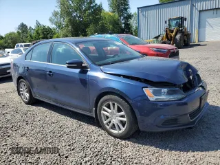 2014 Volkswagen Jetta SE with VIN 3VWD17AJ9EM323625, listed as a Copart auction lot 58211655 with 108,099 mi miles and Salvage title. Bid and sale history available at DreamBid. Image 4.
