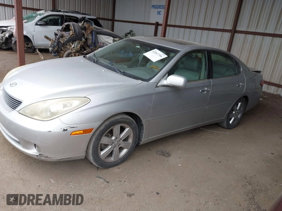 2005 Lexus ES 330 with VIN JTHBA30GX55084129, listed as a IAAI auction lot 42067706 with 201,831 mi miles. Bid and sale history available at carsss.com. Image 2.