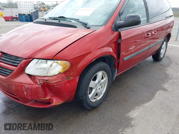 2006 Dodge Caravan SXT with VIN 1D4GP45R36B533131, listed as a IAAI auction lot 42097147 with 52,193 mi miles and . Bid and sale history available at DreamBid. Image 6.
