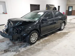 2012 Toyota Camry L z VIN 4T1BF1FK6CU176372, wystawiony jako IAAI lot #42437562 z przebiegiem 217 583 mil mil oraz . Historia ofert i sprzedaży dostępna na DreamBid. Obrazek 2.