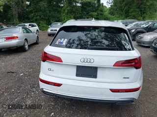 2022 Audi Q5 S line Premium z VIN WA1GAAFY2N2094208, wystawiony jako IAAI lot #42672467 z przebiegiem 26 301 mil mil oraz . Historia ofert i sprzedaży dostępna na DreamBid. Obrazek 16.