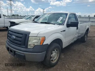 2010 Ford F-150 XL z VIN 1FTMF1CW3AKA19279, wystawiony jako Copart lot #61200125 z przebiegiem 223 020 mil mil oraz Szkoda całkowita • Salvage title. Historia ofert i sprzedaży dostępna na DreamBid. Obrazek 1.