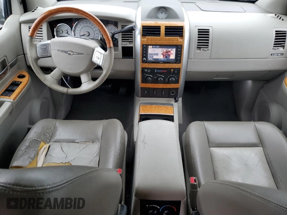 2008 Chrysler Aspen Limited z VIN 1A8HX58N28F117382, wystawiony jako Copart lot #47127695 z przebiegiem 190 599 mil mil oraz Szkoda całkowita • Salvage title. Historia ofert i sprzedaży dostępna na DreamBid. Obrazek 8.