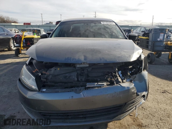 2014 Volkswagen Jetta TDI w/Premium with VIN 3VW3L7AJ4EM323098, listed as a Copart auction lot 81103934 with 96,205 mi miles and Salvage title. Bid and sale history available at DreamBid. Image 5.