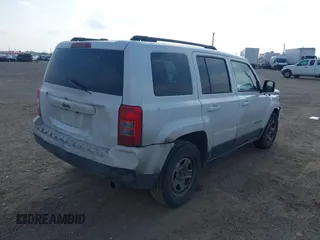 2015 Jeep Patriot Sport with VIN 1C4NJPBB9FD410100, listed as a IAAI auction lot 41536941 with 145,386 mi miles. Bid and sale history available at carsss.com. Image 4.