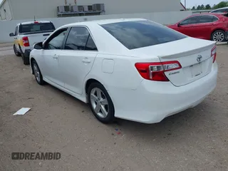 2012 Toyota Camry L with VIN 4T1BF1FK2CU503544, listed as a IAAI auction lot 41968747 with 177,961 mi miles. Bid and sale history available at carsss.com. Image 3.