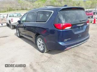 2018 Chrysler Pacifica Touring L Plus with VIN 2C4RC1EGXJR115464, listed as a IAAI auction lot 42013816 with 129,881 mi miles and . Bid and sale history available at DreamBid. Image 3.