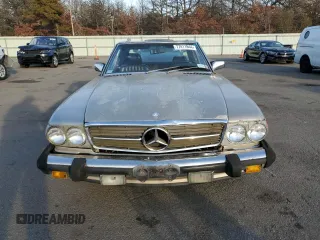 1987 Mercedes-Benz 560 560SL with VIN WDBBA48D9HA070265, listed as a Copart auction lot 77411844 with 120,884 mi miles and Salvage Title. Bid and sale history available at carsss.com. Image 5.