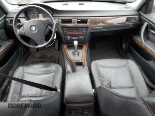 2011 BMW 3 Series 328i xDrive with VIN WBAPK5C58BA655062, listed as a Copart auction lot 61531785 with 211,145 mi miles and Salvage title. Bid and sale history available at DreamBid. Image 8.