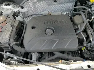 2021 Chevrolet TrailBlazer LT with VIN KL79MRSL8MB035626, listed as a Copart auction lot 84424035 with 45,863 mi miles and Salvage title. Bid and sale history available at DreamBid. Image 15.