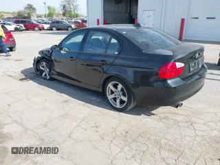 2008 BMW 3 Series 328xi with VIN WBAVC93548K045013, listed as a IAAI auction lot 42183945 with 118,454 mi miles and . Bid and sale history available at DreamBid. Image 3.