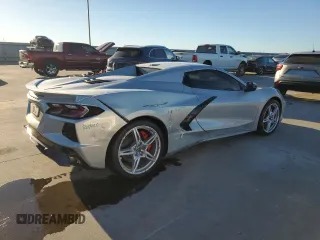 2024 Chevrolet Corvette 2LT z VIN 1G1YB3D44R5111106, wystawiony jako Copart lot #81822654 z przebiegiem 3 279 mil mil oraz Szkoda całkowita • Salvage title. Historia ofert i sprzedaży dostępna na DreamBid. Obrazek 3.