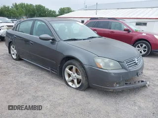 2005 Nissan Altima SE with VIN 1N4BL11D95N489361, listed as a IAAI auction lot 42747321 with 123,113 mi miles and . Bid and sale history available at DreamBid. Image 1.