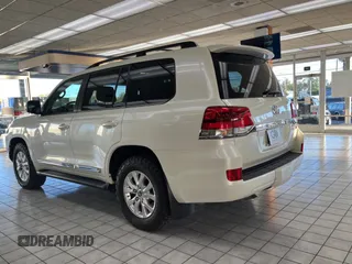 2021 Toyota Land Cruiser with VIN JTMCY7AJ4M4097501, listed as a Copart auction lot 77044004 with 61,823 mi miles and Clean Title. Bid and sale history available at carsss.com. Image 3.