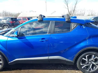 2019 Toyota C-HR XLE with VIN NMTKHMBX3KR094960, listed as a IAAI auction lot 41680584 with 88,586 mi miles. Bid and sale history available at carsss.com. Image 15.
