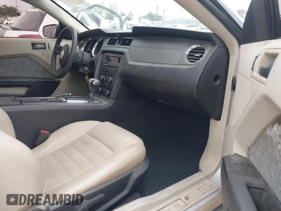 2010 Ford Mustang V6 with VIN 1ZVBP8AN1A5104611, listed as a IAAI auction lot 42062133 with 149,503 mi miles and . Bid and sale history available at DreamBid. Image 5.