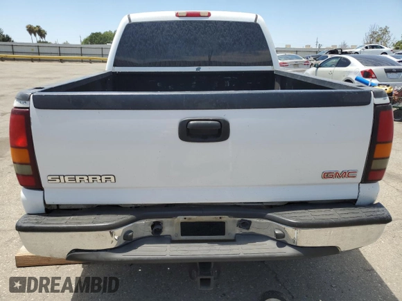 2004 GMC Sierra 1500 SLE z VIN 2GTEK13T741420716, wystawiony jako Copart lot #63201684 z przebiegiem Nie podano mil oraz Szkoda całkowita • Salvage title. Historia ofert i sprzedaży dostępna na DreamBid. Obrazek 6.