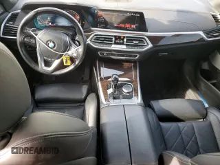 2023 BMW X5 xDrive40i with VIN 5UXCR6C04P9P97021, listed as a Copart auction lot 49247845 with 44,268 mi miles and Salvage Title. Bid and sale history available at DreamBid. Image 8.