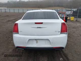 2018 Chrysler 300 with VIN 2C3CCAGG2JH269969, listed as a IAAI auction lot 41199752 with 99,332 mi miles. Bid and sale history available at carsss.com. Image 16.