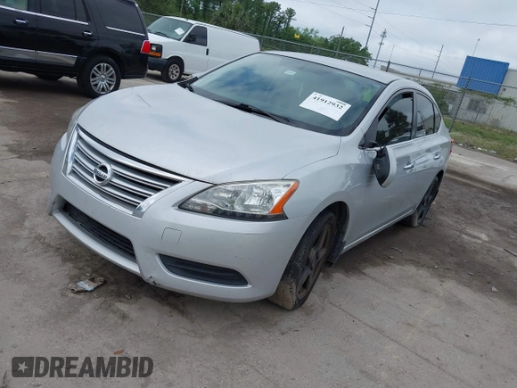 2013 Nissan Sentra SR with VIN 3N1AB7AP6DL560135, listed as a IAAI auction lot 41912932 with Not Provided miles and . Bid and sale history available at DreamBid. Image 2.