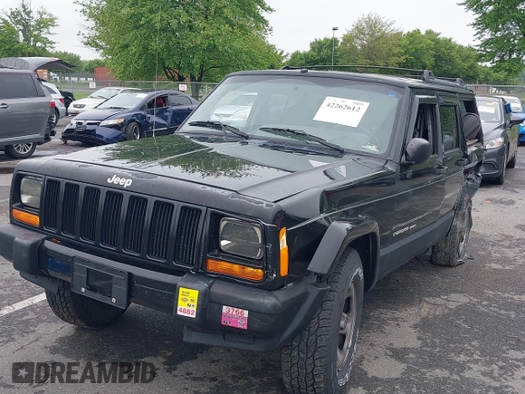 2000 Jeep Cherokee with VIN 1J4FF48S5YL182045, listed as a IAAI auction lot 42262612 with 192,292 mi miles and . Bid and sale history available at DreamBid. Image 17.