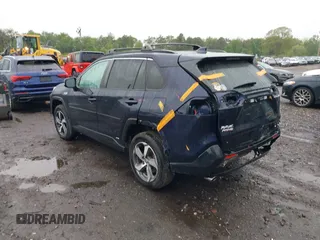 2021 Toyota RAV4 SE with VIN JTMAB3FV9MD051787, listed as a IAAI auction lot 42357030 with 40,793 mi miles and . Bid and sale history available at DreamBid. Image 3.