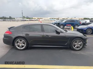 2015 Porsche Panamera 4 с VIN WP0AA2A71FL002436, выставлен на аукционе IAAI как лот 42479904 с пробегом 64 750 миль миль и . История ставок и продаж доступна на DreamBid. Изображение 14.
