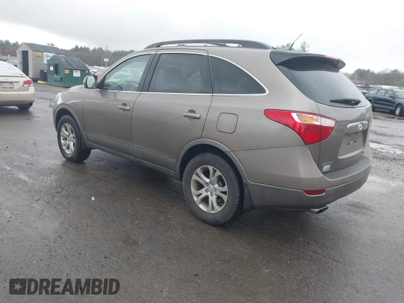 2010 Hyundai Veracruz Limited with VIN KM8NUDCC0AU135170, listed as a IAAI auction lot 41812802 with 102,438 mi miles and . Bid and sale history available at DreamBid. Image 3.