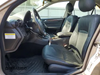 2005 Mercedes-Benz C 320 с VIN WDBRF84J05F664759, выставлен на аукционе Copart как лот 56924864 с пробегом 99 694 миль миль и Списание • Salvage title. История ставок и продаж доступна на DreamBid. Изображение 7.