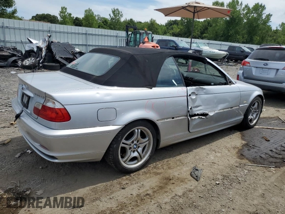 2002 BMW 3 Series 330Ci with VIN WBABS53432EV89840, listed as a Copart auction lot 61902775 with 123,796 mi miles and Clean title. Bid and sale history available at DreamBid. Image 3.