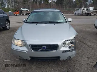 2007 Volvo S60 2.5L Turbo with VIN YV1RH592072609664, listed as a IAAI auction lot 41865512 with 200,528 mi miles. Bid and sale history available at carsss.com. Image 6.