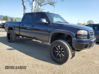 2005 GMC Sierra 1500HD SLT z VIN 1GTGK13U75F825082, wystawiony jako Copart lot #48814305 z przebiegiem 156 787 mil mil oraz Szkoda całkowita • Salvage title. Historia ofert i sprzedaży dostępna na DreamBid. Obrazek 4.