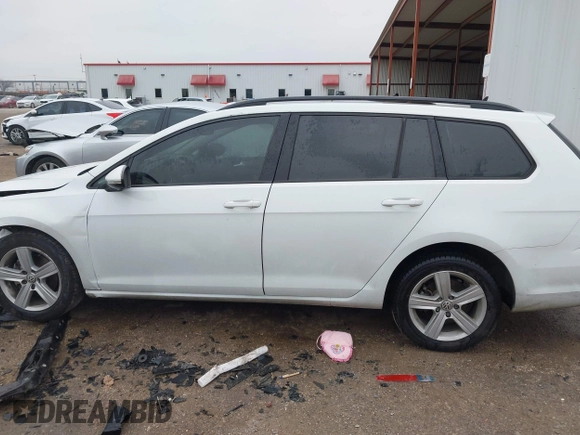 2018 Volkswagen Golf SportWagen S with VIN 3VWD17AU2JM761651, listed as a IAAI auction lot 41598726 with 125,244 mi miles. Bid and sale history available at carsss.com. Image 14.