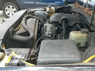 2002 Chevrolet Silverado 1500 LT с VIN 2GCEC19T021147572, выставлен на аукционе IAAI как лот 42519077 с пробегом 325 519 миль миль и . История ставок и продаж доступна на DreamBid. Изображение 14.