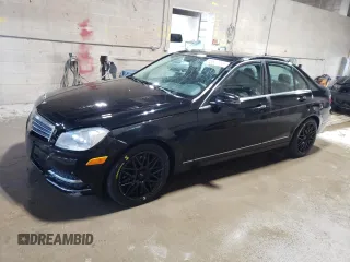 2012 Mercedes-Benz C 300 Sport z VIN WDDGF8BB2CA648762, wystawiony jako Copart lot #63627355 z przebiegiem 216 847 mil mil oraz Szkoda całkowita • Salvage title. Historia ofert i sprzedaży dostępna na DreamBid. Obrazek 1.