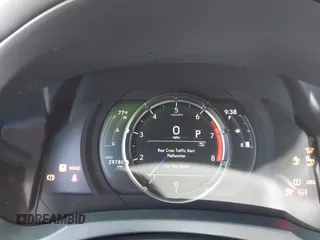 2023 Lexus IS 350 F Sport z VIN JTHGZ1B27P5060331, wystawiony jako IAAI lot #42553001 z przebiegiem 29 786 mil mil oraz . Historia ofert i sprzedaży dostępna na DreamBid. Obrazek 7.