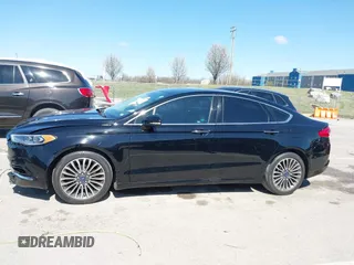 2017 Ford Fusion SE z VIN 3FA6P0HD1HR138693, wystawiony jako IAAI lot #41837634 z przebiegiem 117 638 mil mil oraz . Historia ofert i sprzedaży dostępna na DreamBid. Obrazek 14.