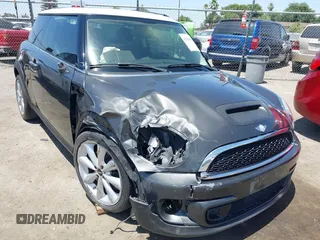 2013 MINI Hardtop S with VIN WMWSV3C52DT396453, listed as a IAAI auction lot 42583892 with 143,190 mi miles and . Bid and sale history available at DreamBid. Image 6.