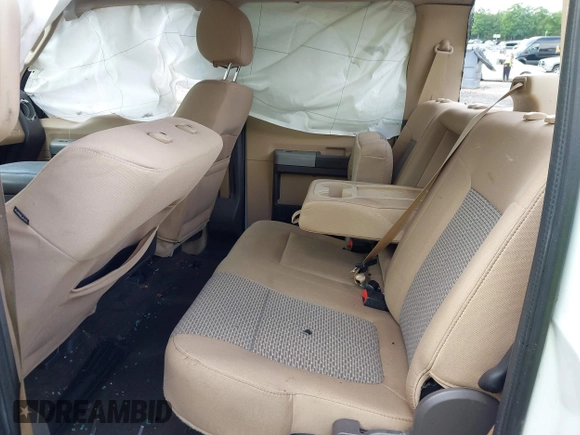 2016 Ford F-250 XL z VIN 1FT7W2A67GEC38257, wystawiony jako IAAI lot #42247216 z przebiegiem 91 772 mil mil oraz . Historia ofert i sprzedaży dostępna na DreamBid. Obrazek 8.