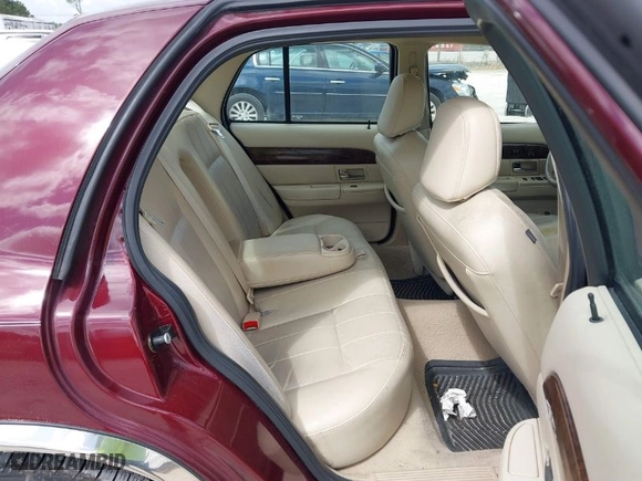 2006 Mercury Grand Marquis LS Premium with VIN 2MEHM75V26X621396, listed as a IAAI auction lot 41928996 with 230,311 mi miles. Bid and sale history available at carsss.com. Image 8.