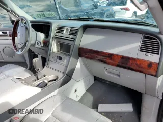 2004 Lincoln Navigator Luxury with VIN 5LMFU28R94LJ10247, listed as a Copart auction lot 41249294 with Not Provided miles and Salvage Title. Bid and sale history available at carsss.com. Image 8.
