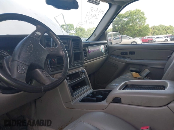 2004 Chevrolet Suburban LT z VIN 1GNFK16Z24J154314, wystawiony jako IAAI lot #42462404 z przebiegiem 275 938 mil mil oraz . Historia ofert i sprzedaży dostępna na DreamBid. Obrazek 5.