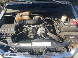 2006 Jeep Liberty Sport with VIN 1J4GL48K66W262852, listed as a Copart auction lot 49502075 with 144,314 mi miles and Salvage Title. Bid and sale history available at carsss.com. Image 12.